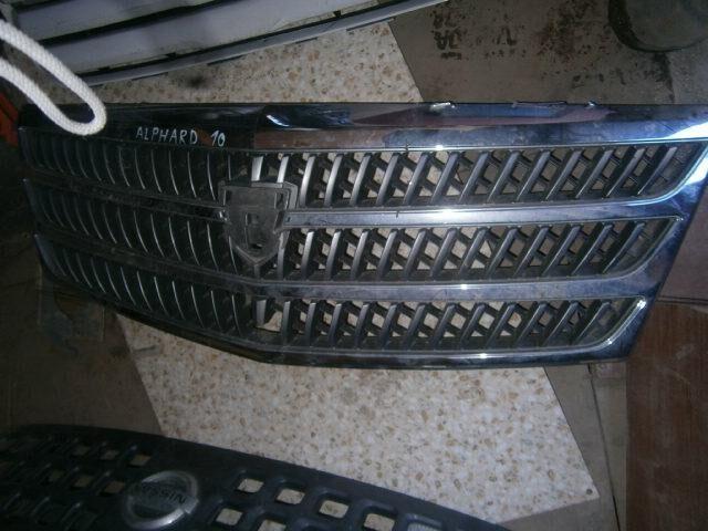Решетка радиатора Тойота Альфард в Биробиджане 12120