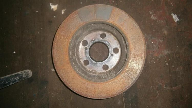 Тормозной диск Тойота Приус А в Биробиджане 12575