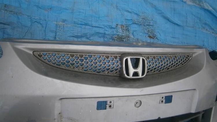 Решетка радиатора Хонда Джаз в Биробиджане 14123