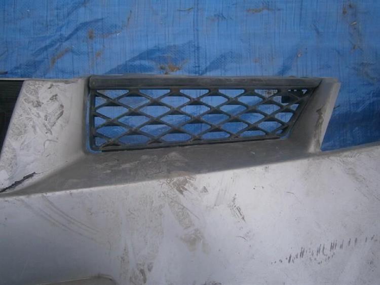 Решетка радиатора Ниссан Вингроуд в Биробиджане 21736