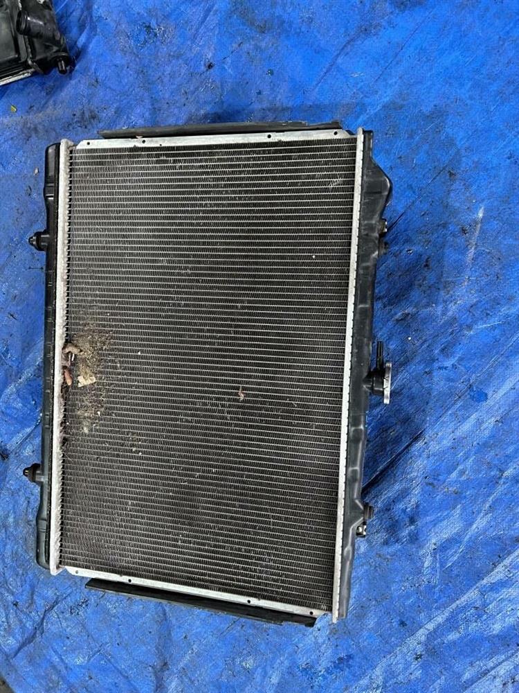 Радиатор основной Ниссан Седрик в Биробиджане 239712