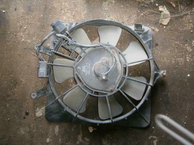 Диффузор радиатора Хонда Джаз в Биробиджане 24050