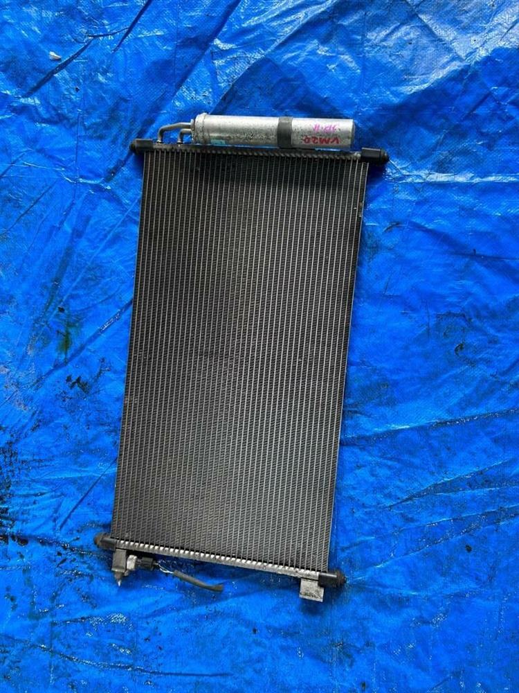 Радиатор кондиционера Ниссан НВ 200 в Биробиджане 245873