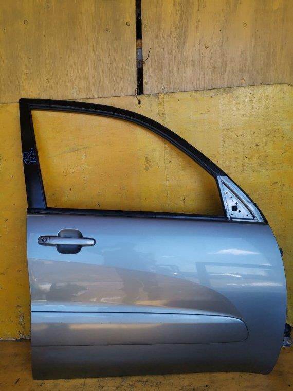 Дверь Тойота РАВ 4 в Биробиджане 32658