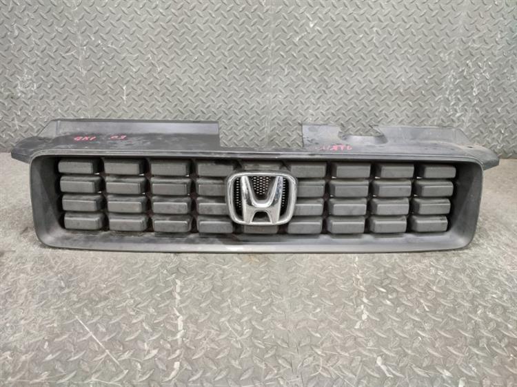 Решетка радиатора Хонда Мобилио Спайк в Биробиджане 404454