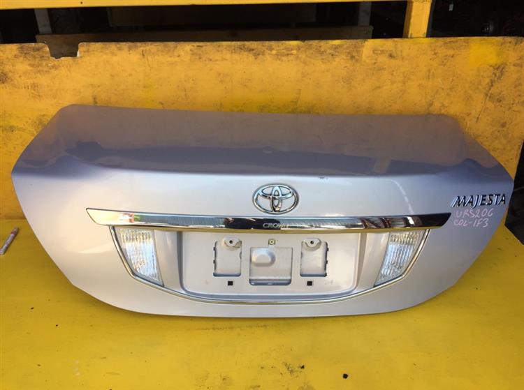 Крышка багажника Тойота Краун Маджеста в Биробиджане 43137
