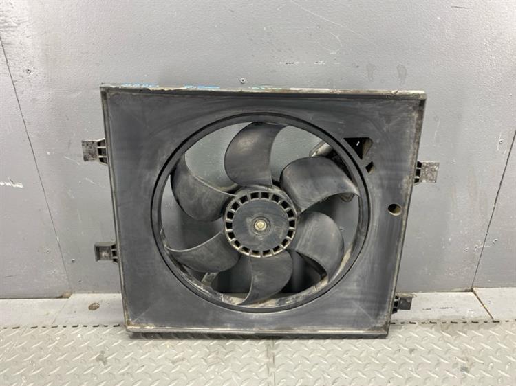 Вентилятор радиатора Nissan Lafesta