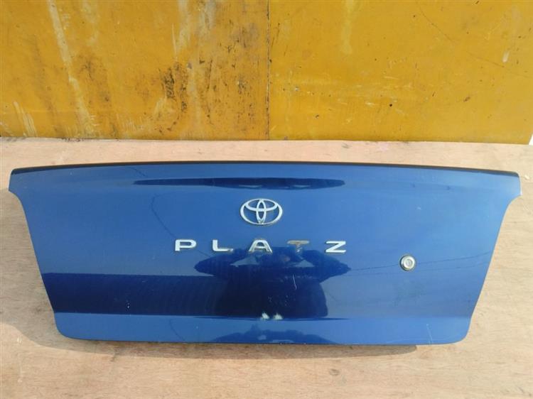 Крышка багажника Тойота Платц в Биробиджане 50762
