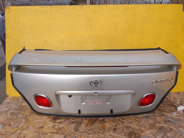 Крышка багажника Тойота Ариста в Биробиджане 50766