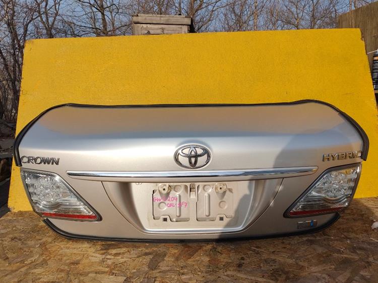 Крышка багажника Тойота Краун в Биробиджане 50774