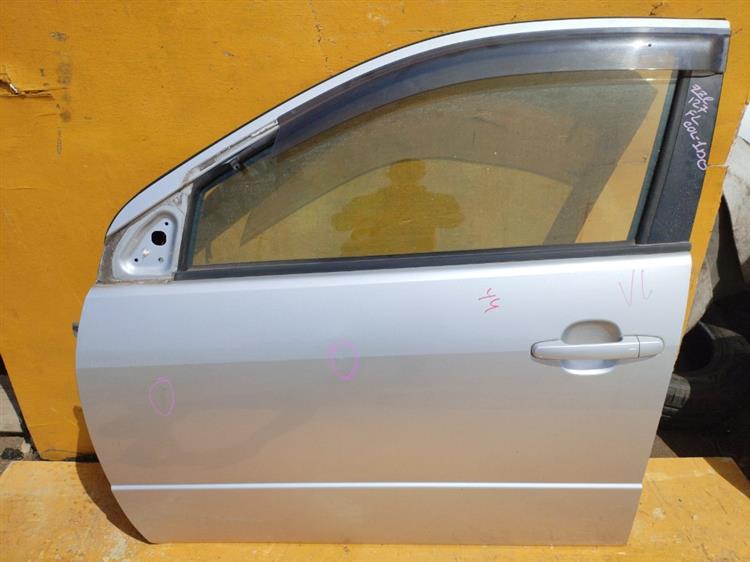 Дверь Тойота Вилл ВС в Биробиджане 554381