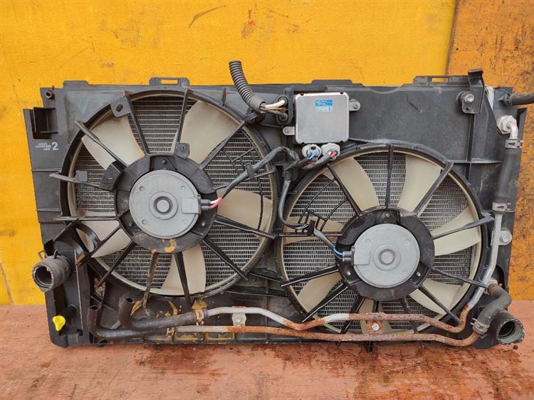 Радиатор основной Тойота Эстима в Биробиджане 608862