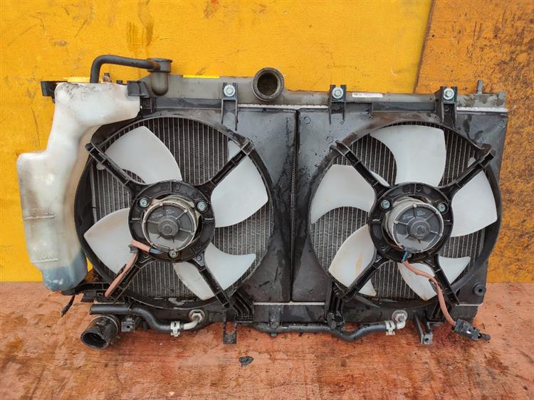 Радиатор основной Субару Легаси в Биробиджане 609041