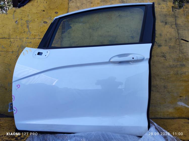 Дверь Хонда Шатл в Биробиджане 650401