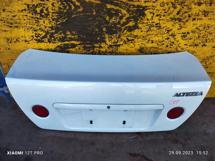 Крышка багажника Тойота Алтеза в Биробиджане 651581
