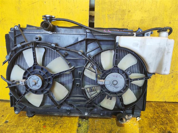 Радиатор основной Тойота Ноах в Биробиджане 728001