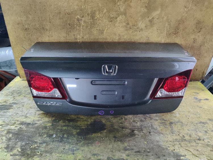 Крышка багажника Хонда Цивик в Биробиджане 728821