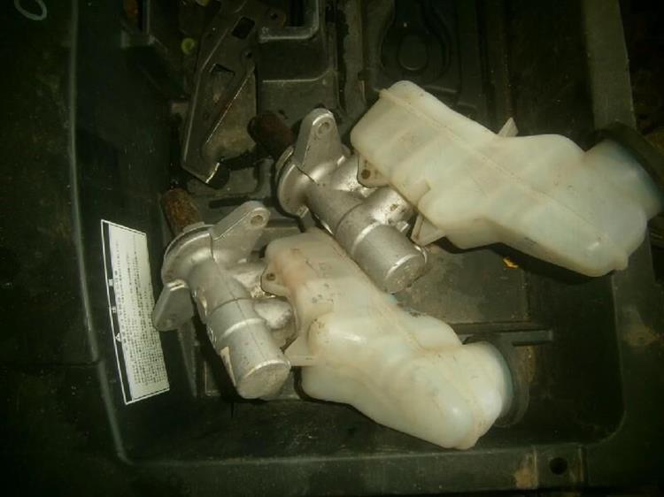 Главный тормозной цилиндр Тойота Королла Филдер в Биробиджане 73127